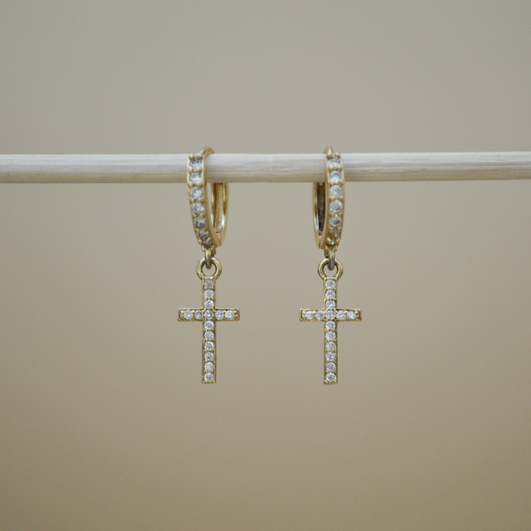 Huggies cruz mini zirconias