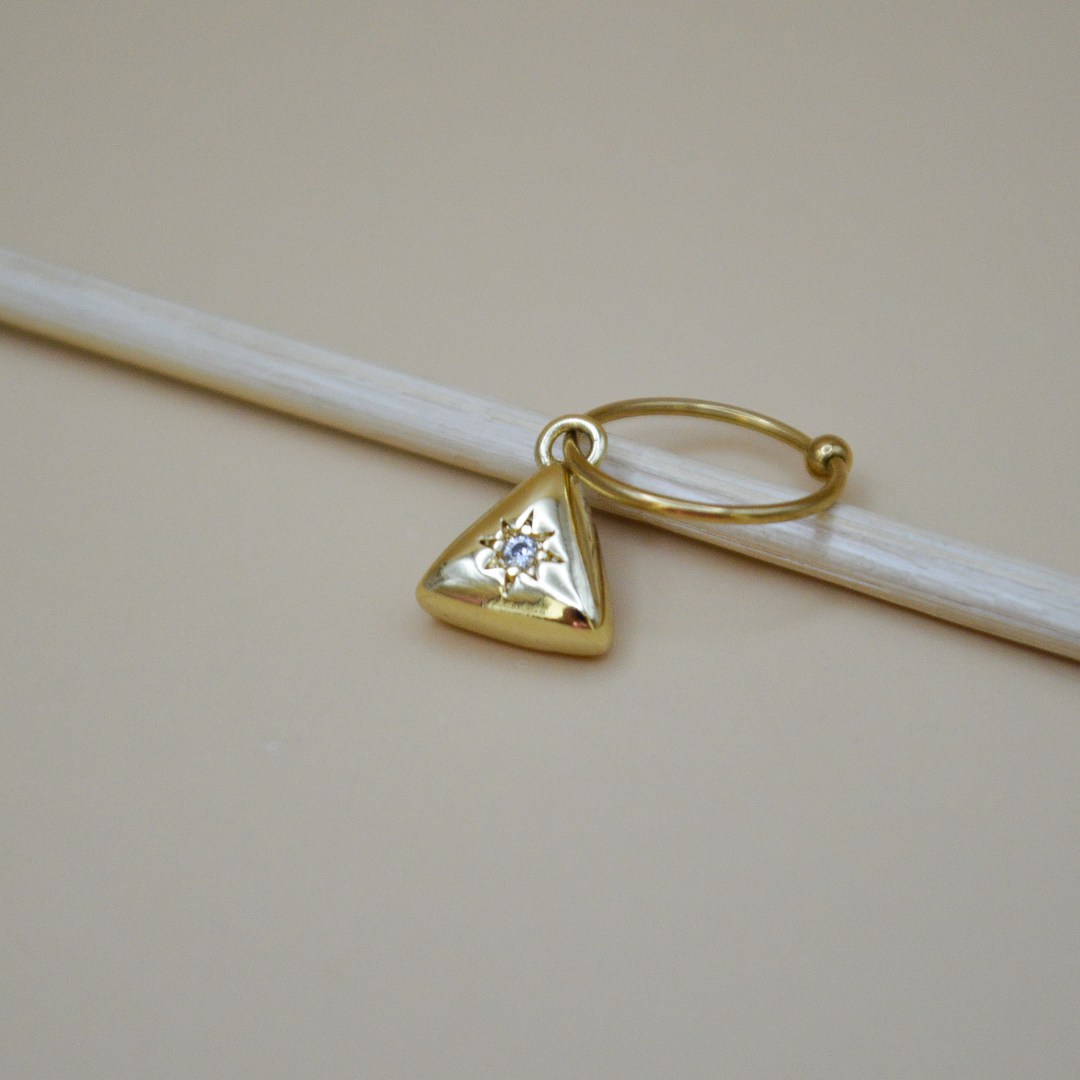 Piercing triángulo estrella zirconia