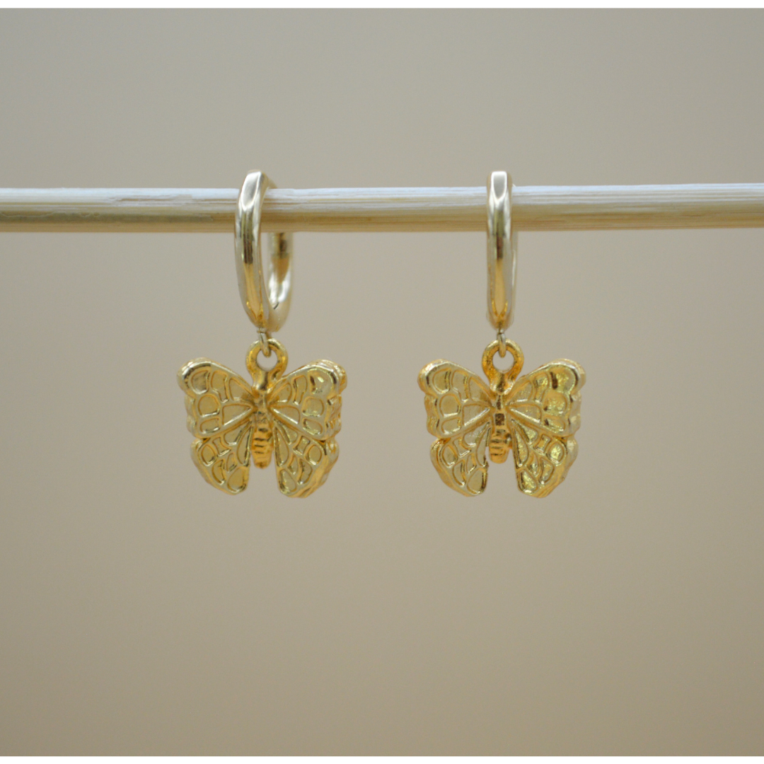 Huggies basic mariposa 3D