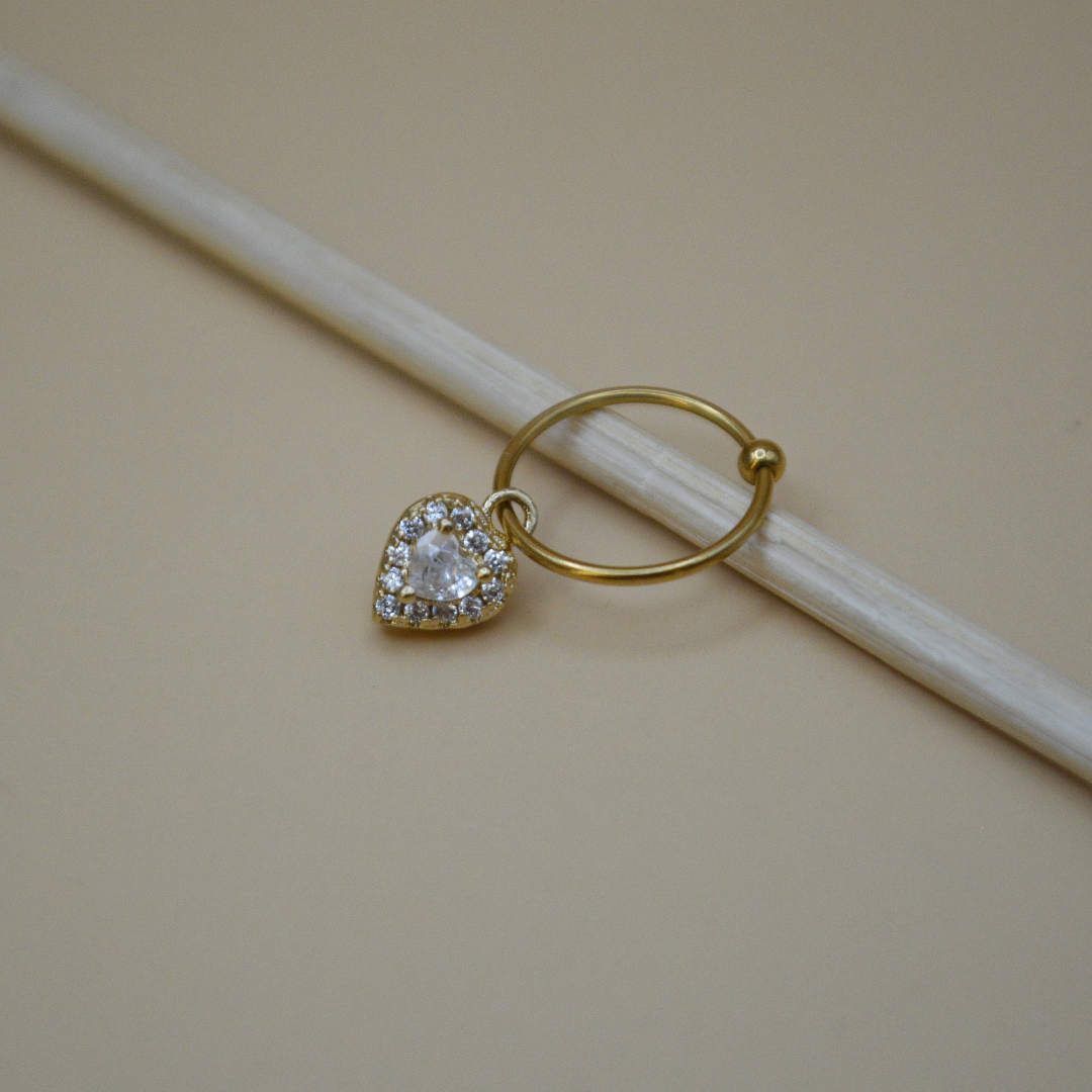 Piercing corazón mini zirconias contorno