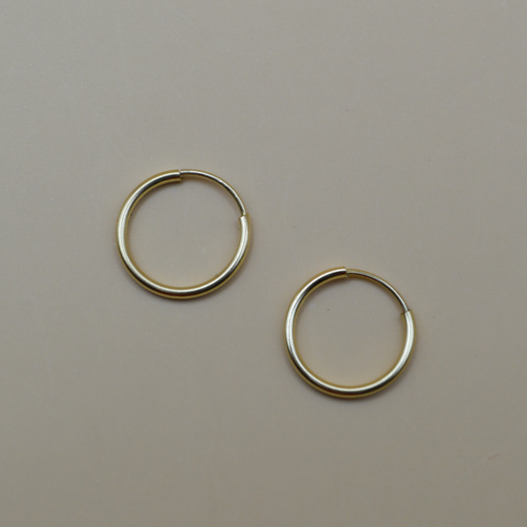 Arracada mediana 1 cm - Oro 10K
