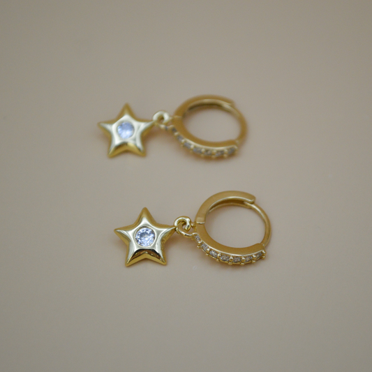 Huggies estrella zirconia al centro