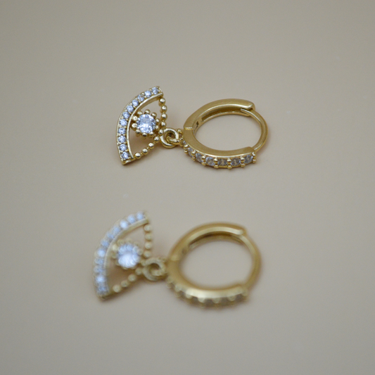 Huggies ojo zirconias shiny