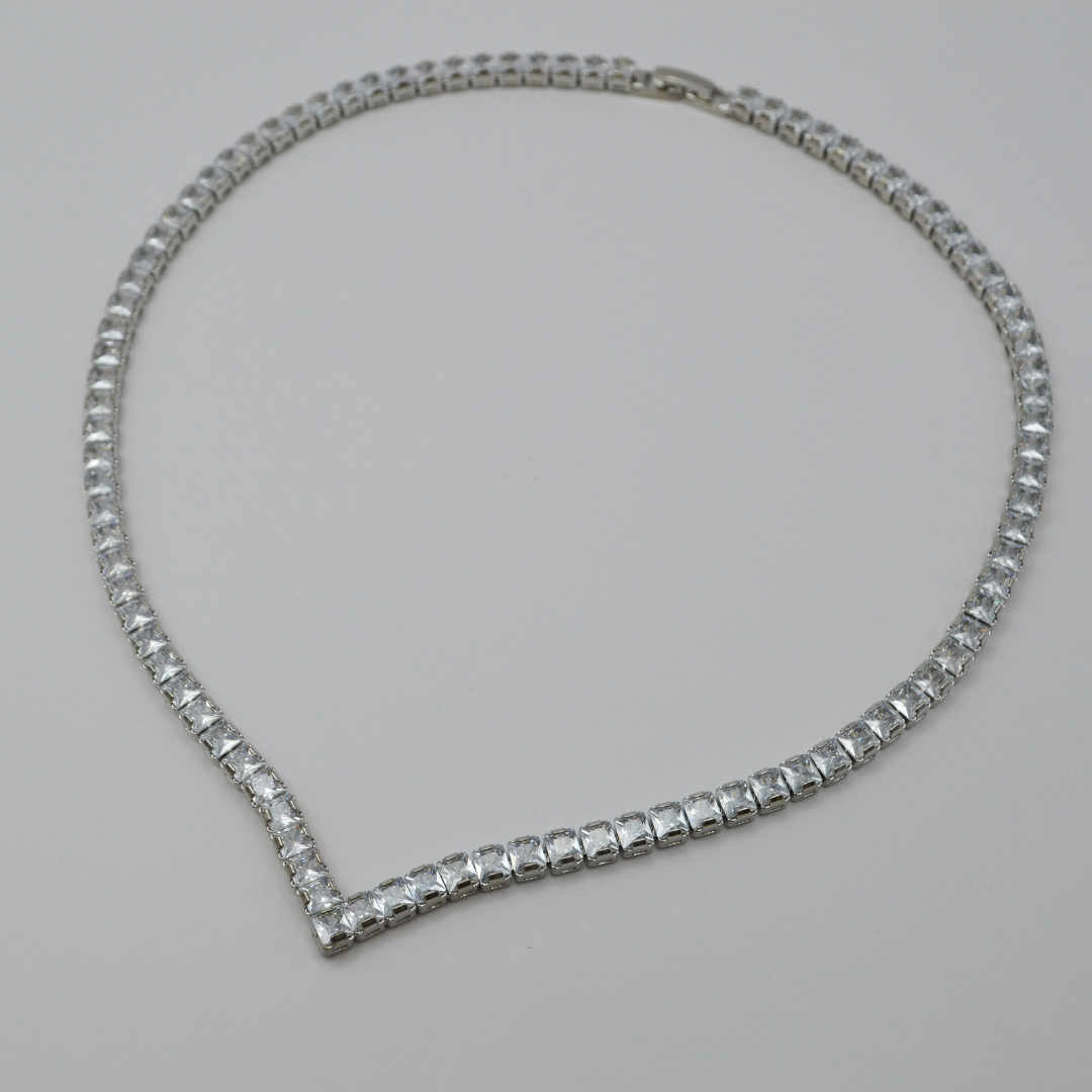 Juego zirconias cuadradas V (collar, pulsera y aretes)