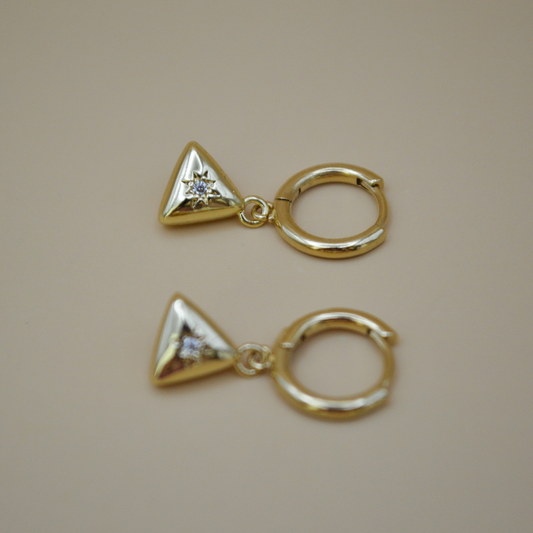 Huggies basic triángulo estrella zirconia