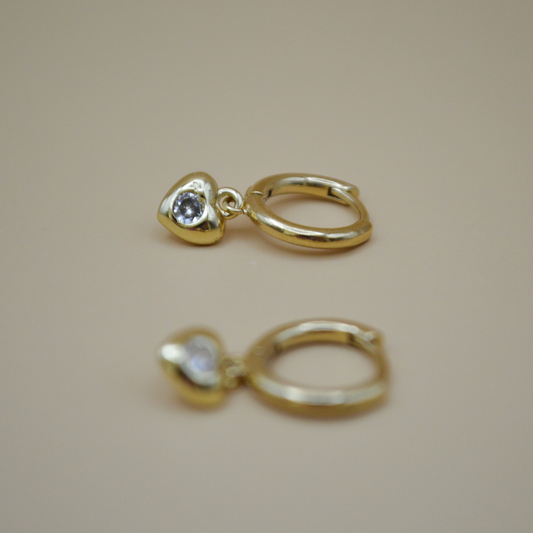 Huggies basic corazón mini zirconia al centro