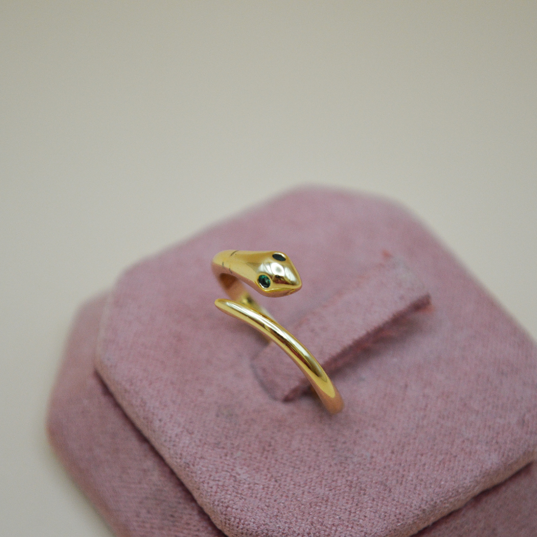 Anillo víbora zirconia
