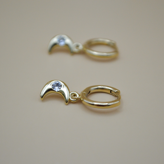 Huggies basic luna mini zirconia al centro