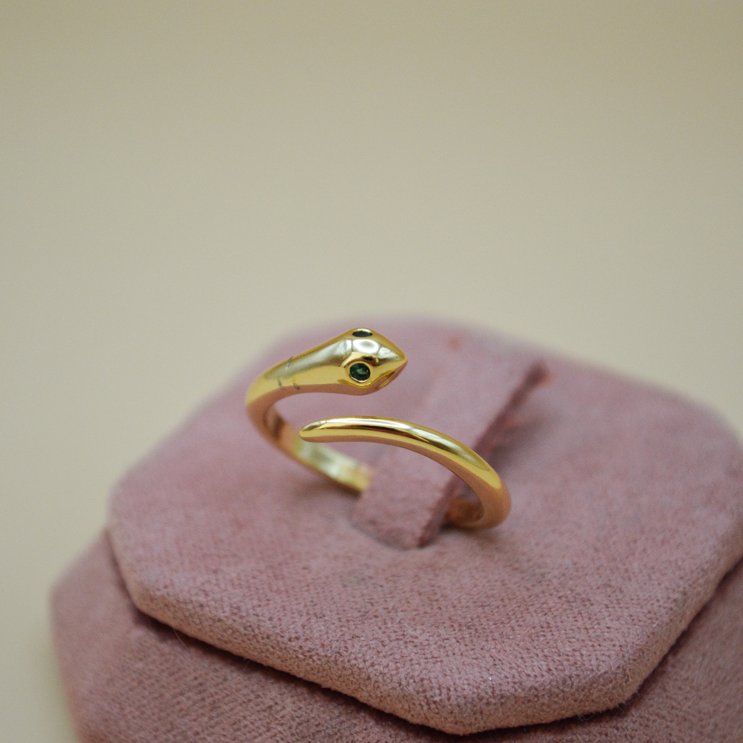 Anillo víbora zirconia