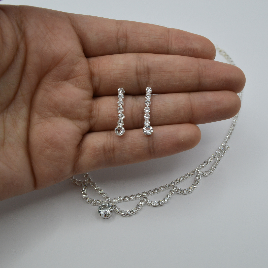 Juego zirconias nubes (collar y aretes)