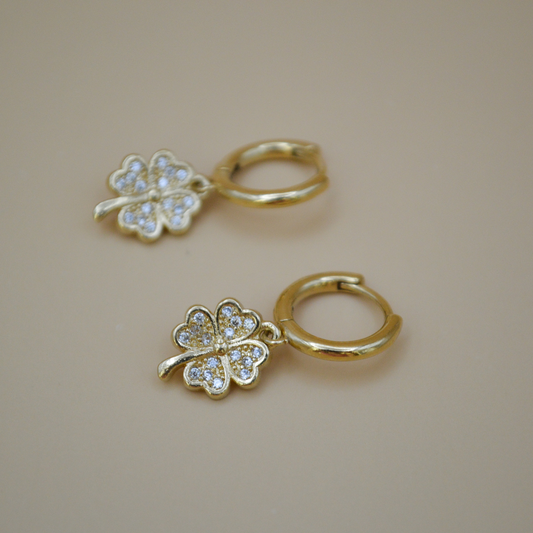 Huggies basic trébol zirconias