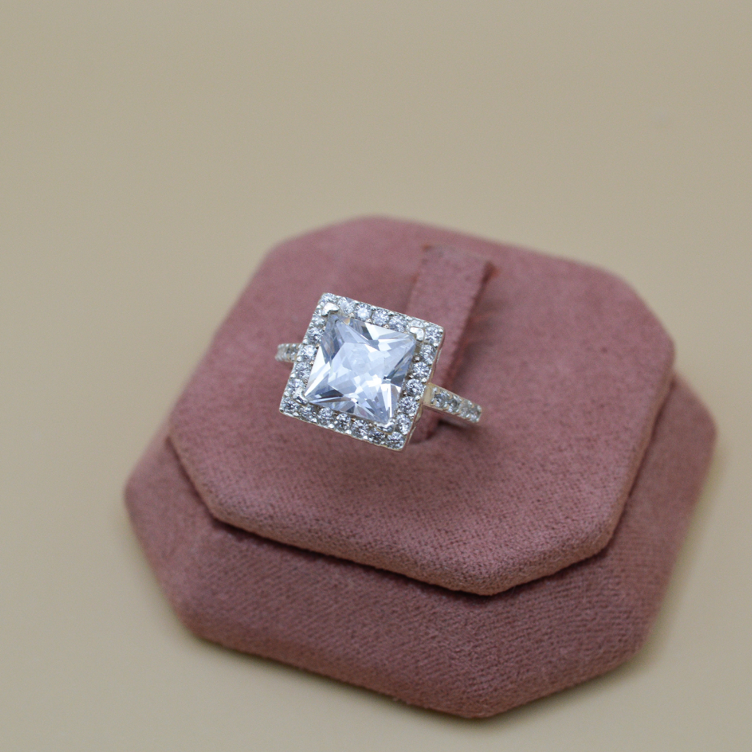 Anillo plata .925 zirconia cuadrada natural