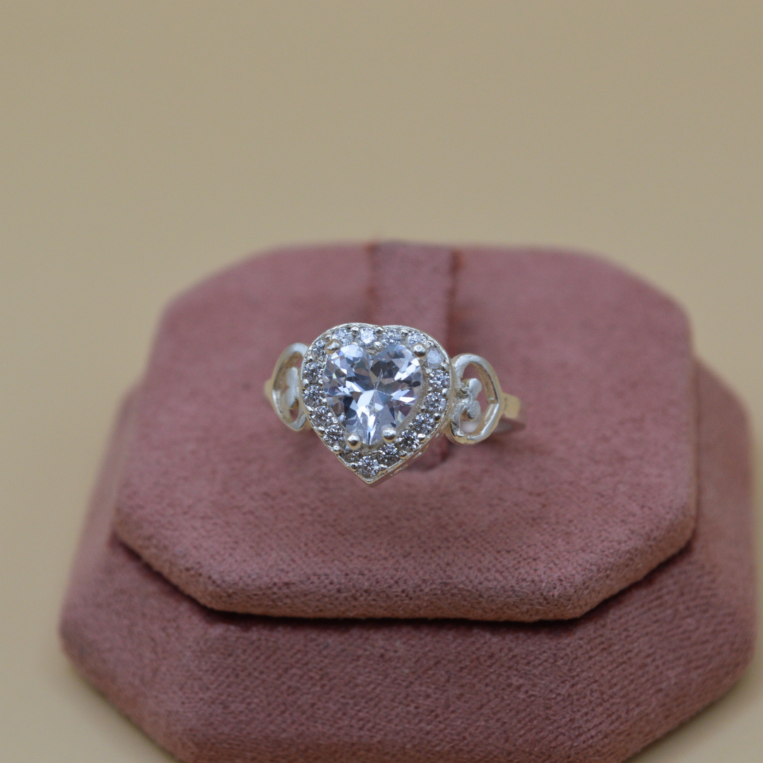 Anillo plata .925 corazón zirconia natural