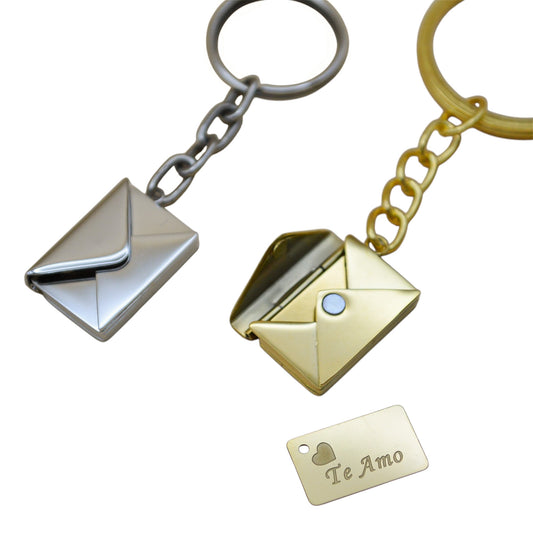Collar o llavero de sobre con carta personalizada "Te amo"
