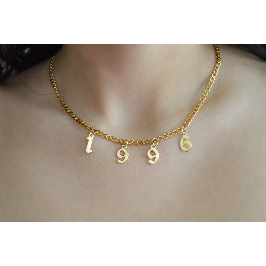 Collar personalizado año colgante gótico gold