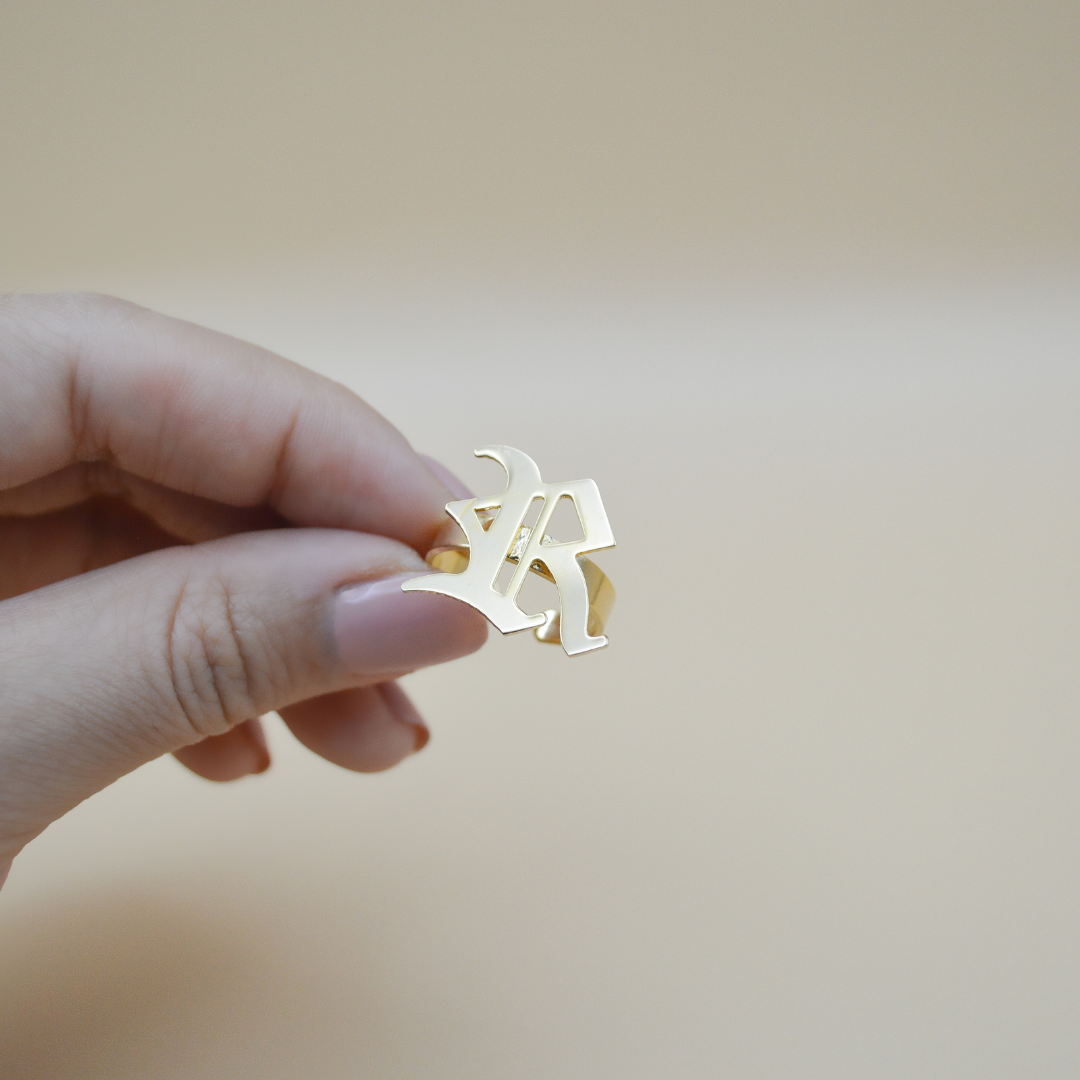 Anillo personalizado inicial ajustable