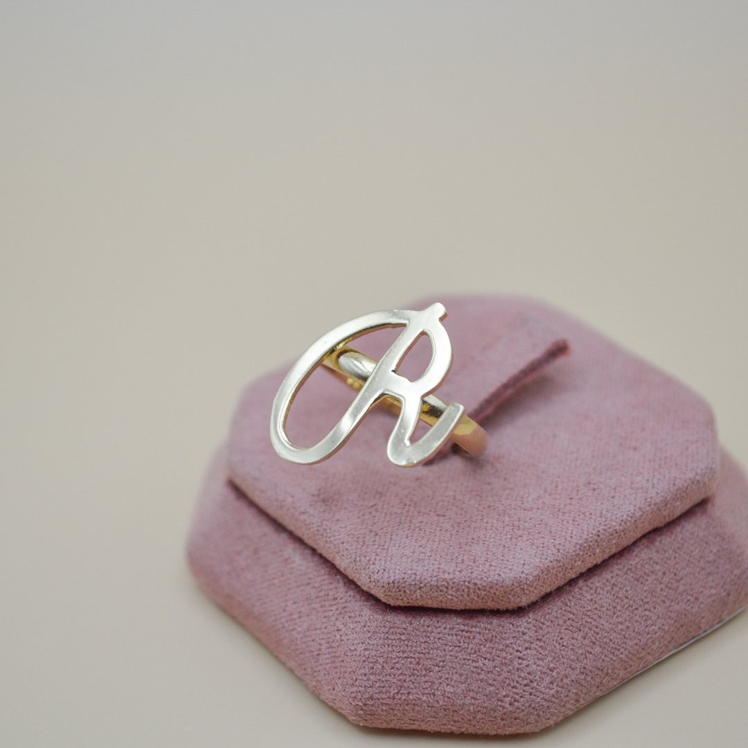 Anillo personalizado inicial ajustable