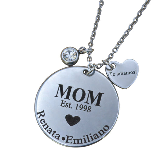 Collar personalizado para "Mamá" medalla circular con año y nombres de hijos