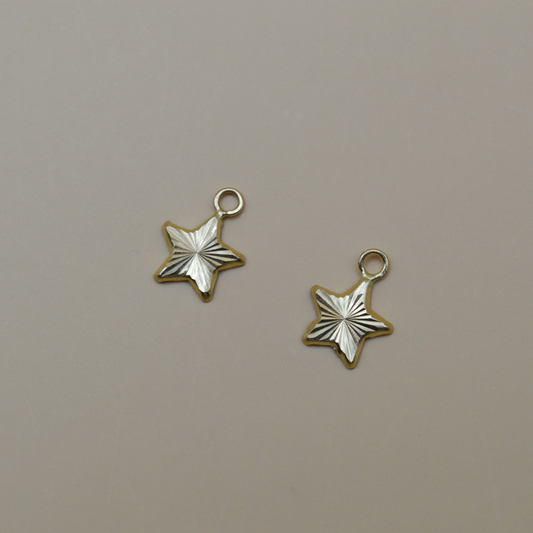 Dijes estrella diamantada - Oro 10K