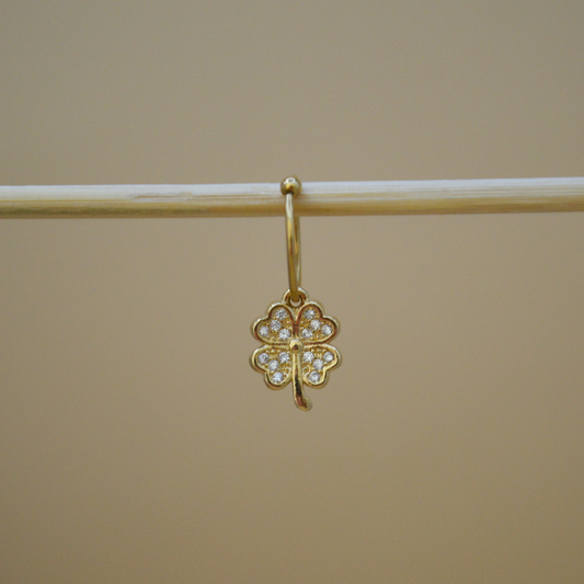 Piercing trébol zirconias