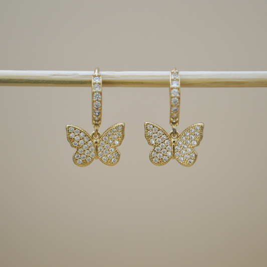 Huggies mariposa grande zirconias