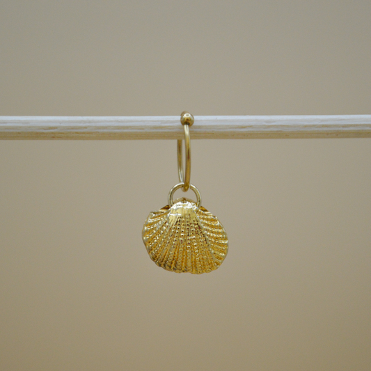 Piercing almeja basic gold