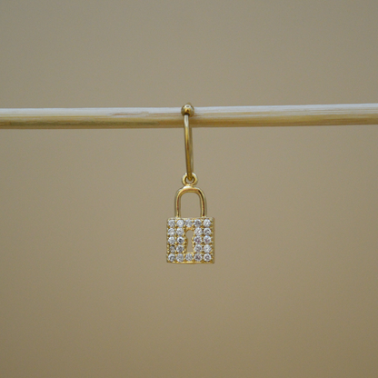 Piercing candado zirconias
