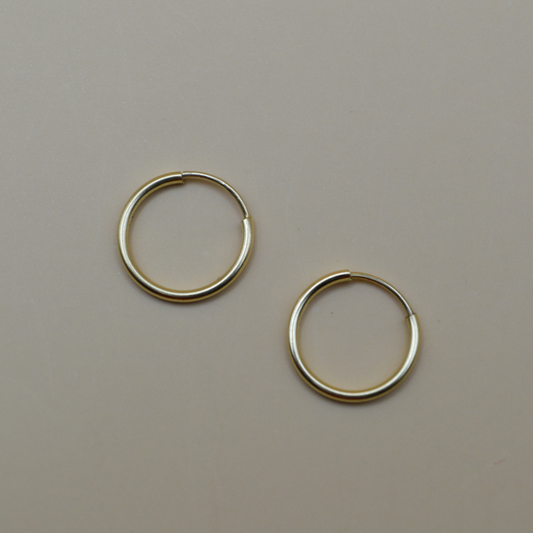 Arracada mediana 1 cm - Oro 10K