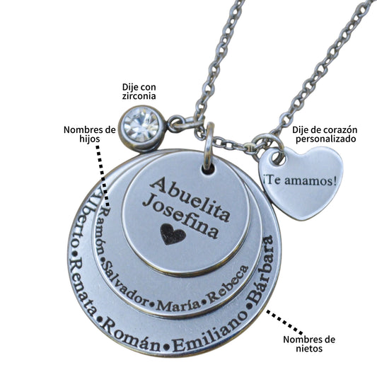 Collar personalizado triple para "Abuelita" con nombres de hijos y nietos