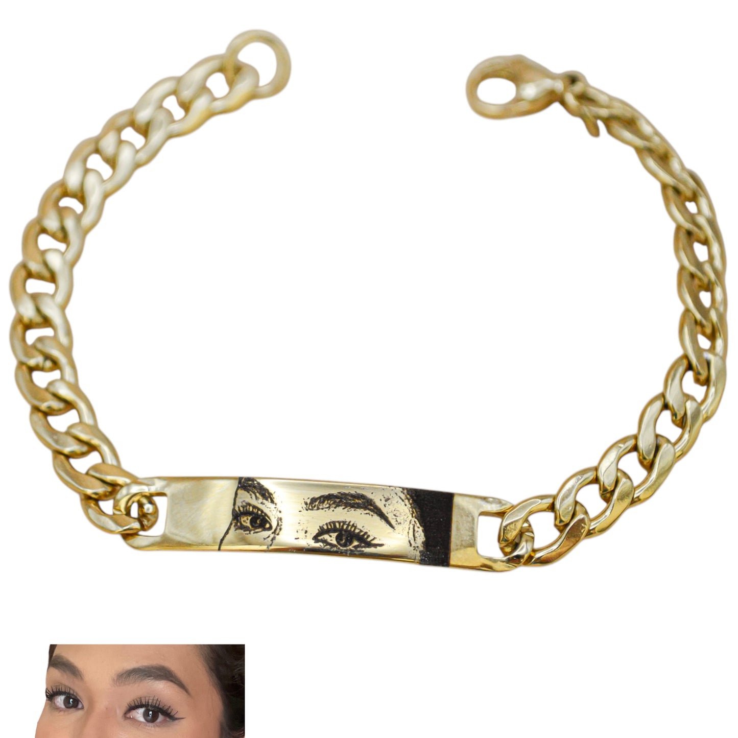 Esclava personalizada con mirada acero