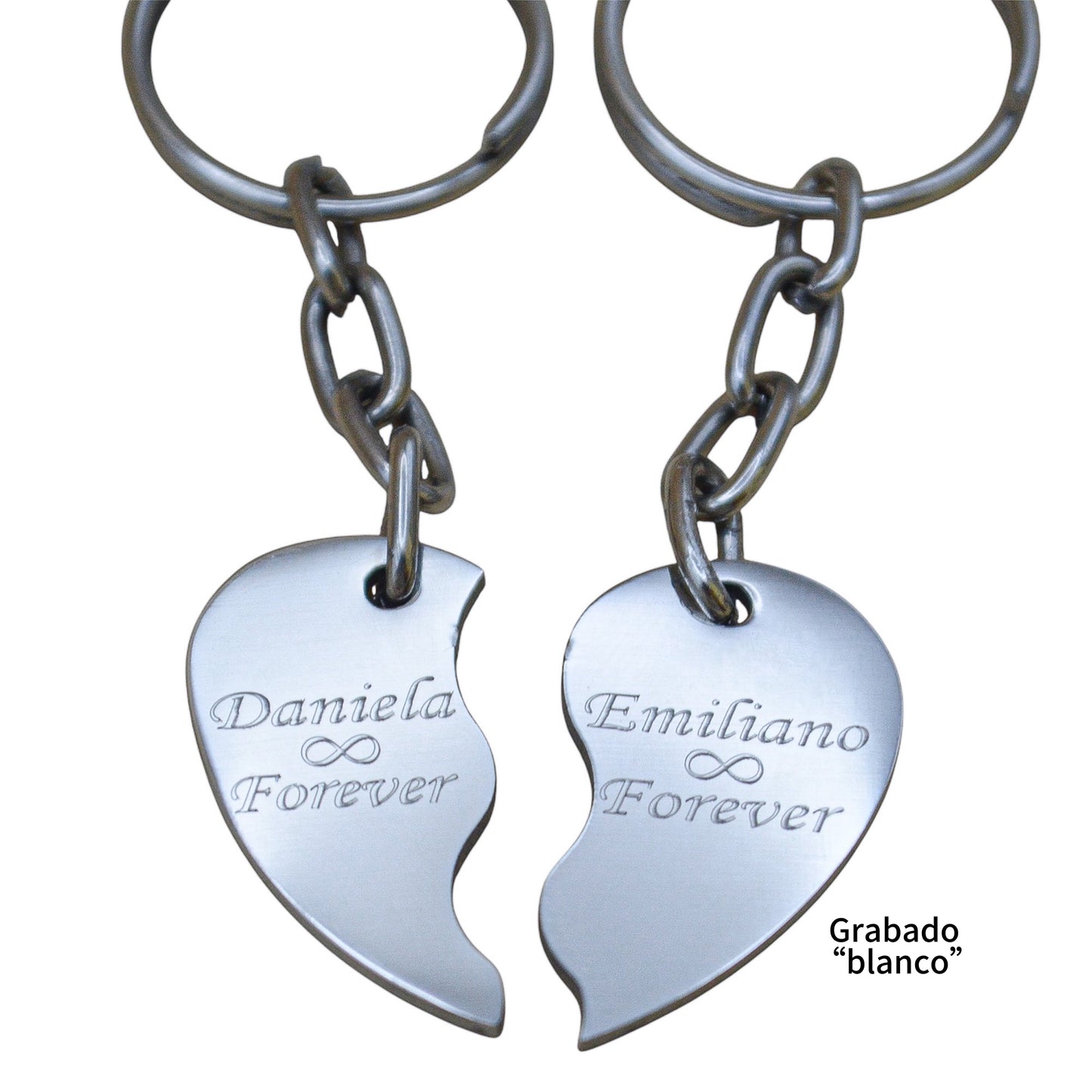 Dúo de collares o llaveros corazón partido personalizados