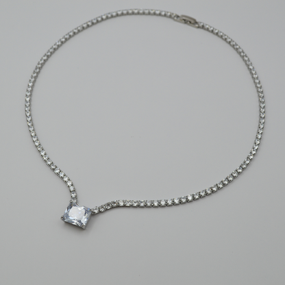 Juego zirconias con zirconia rectangular blanca (collar, pulsera y aretes)