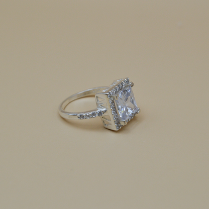 Anillo plata .925 zirconia cuadrada natural
