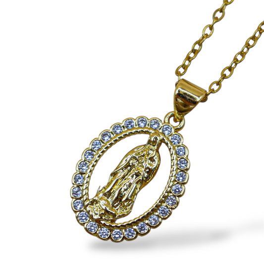 Collar Virgen de Guadalupe ovalada con zirconia circular