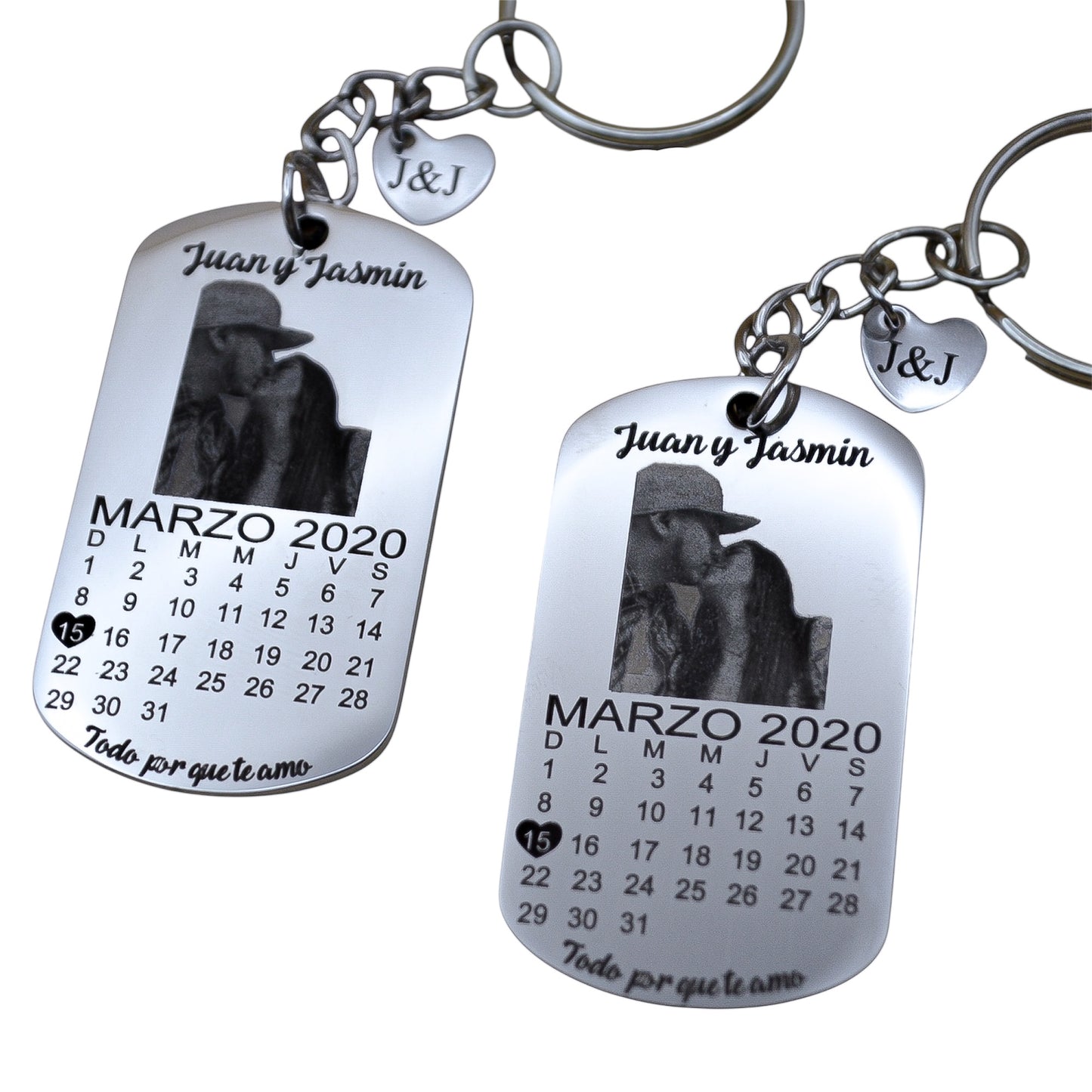 Dúo de llaveros personalizados con fotograbado y calendario - Acero inoxidable