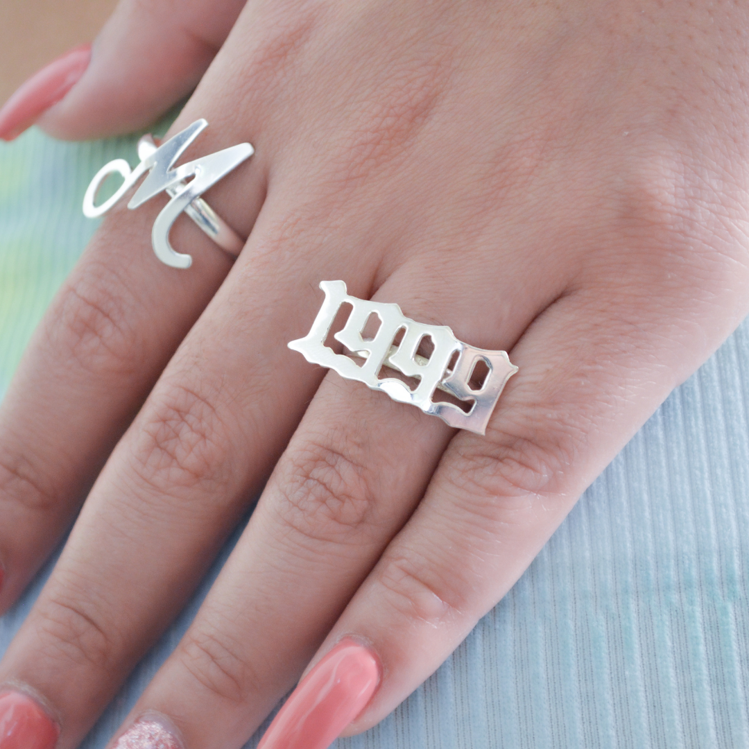 Anillo personalizado año ajustable