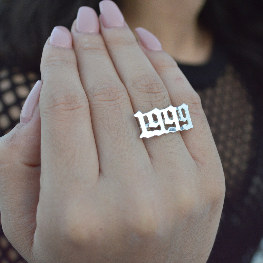 Anillo personalizado año ajustable